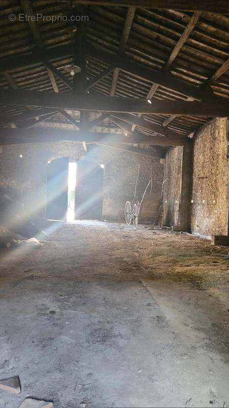 Appartement à LUNEL-VIEL