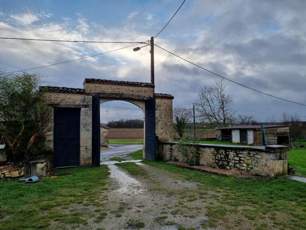 Maison à MAINE-DE-BOIXE