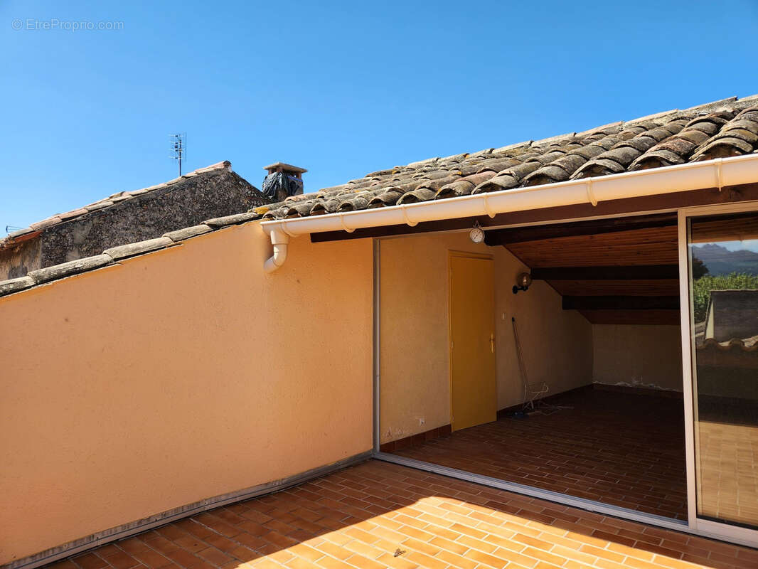 Maison à VIOLES