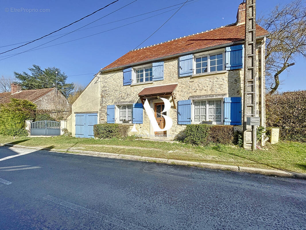 Maison à LES MARETS