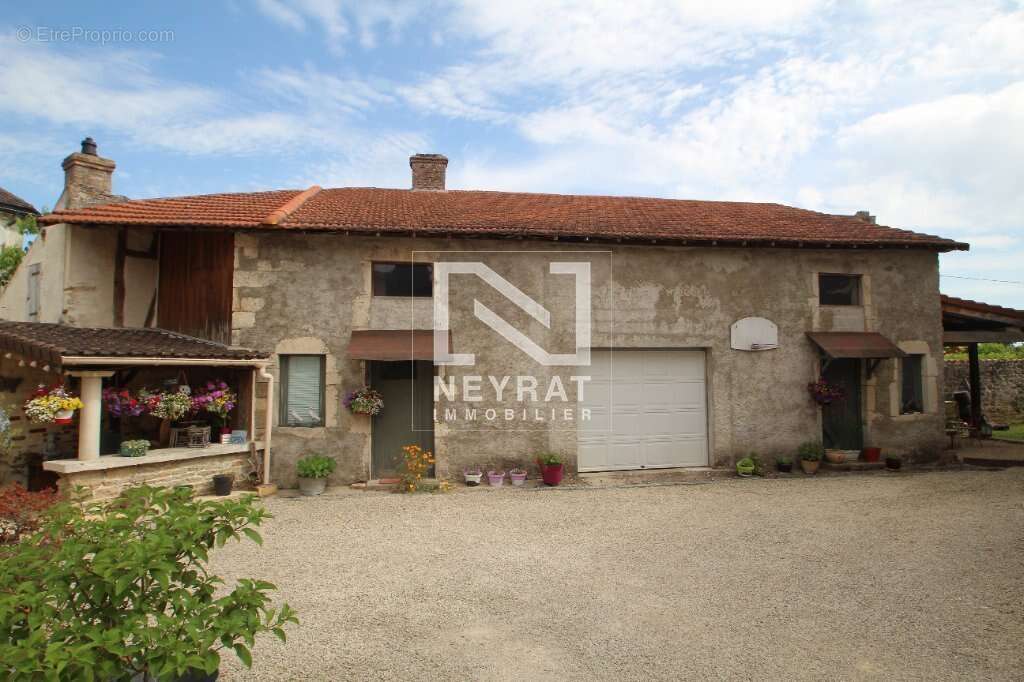Maison à SAINT-LOUP-GEANGES