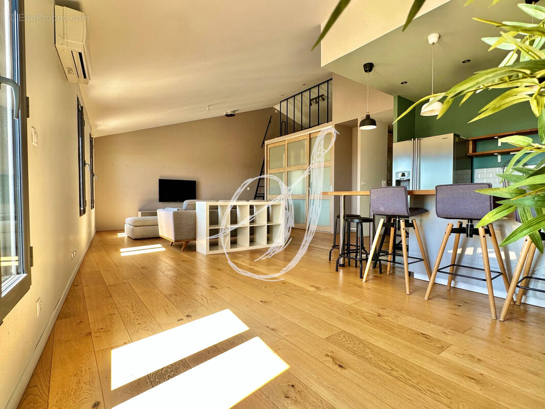 Appartement à LAVERUNE