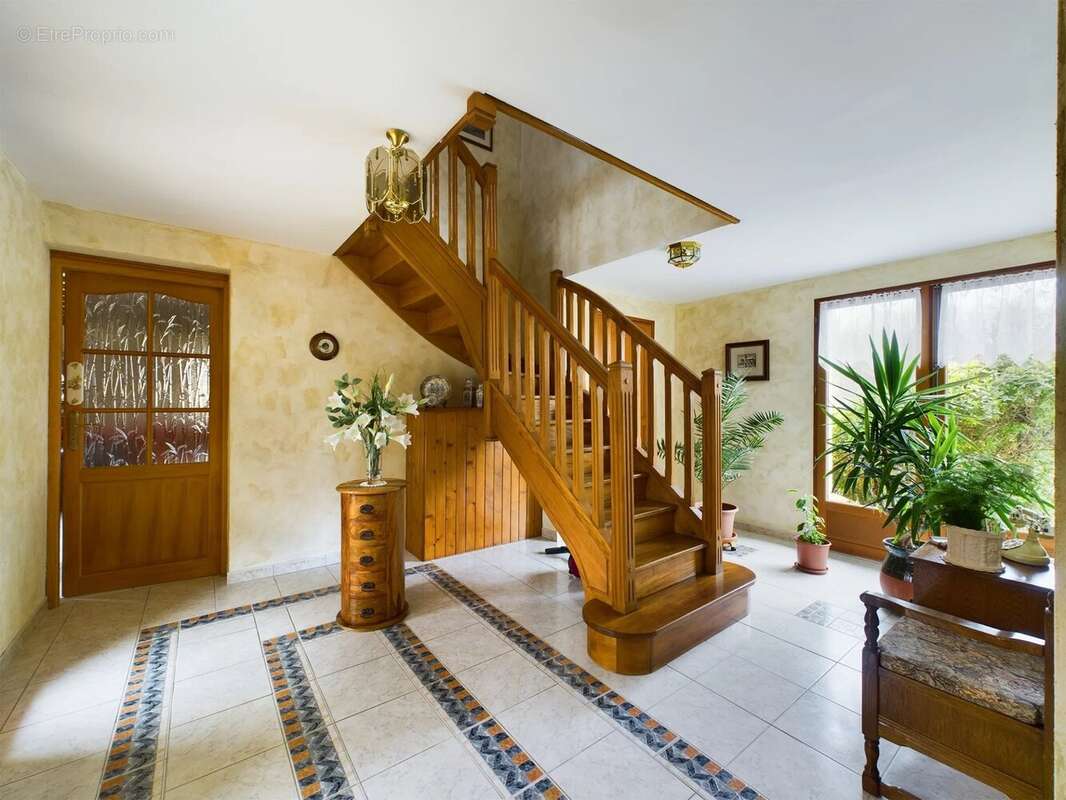 Maison à CHAMPNIERS-ET-REILHAC