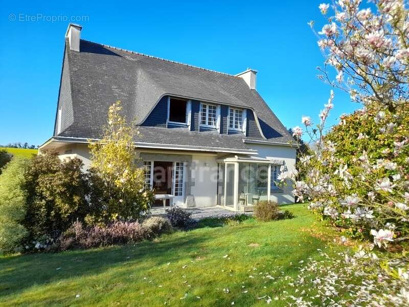 Maison à PLOGONNEC
