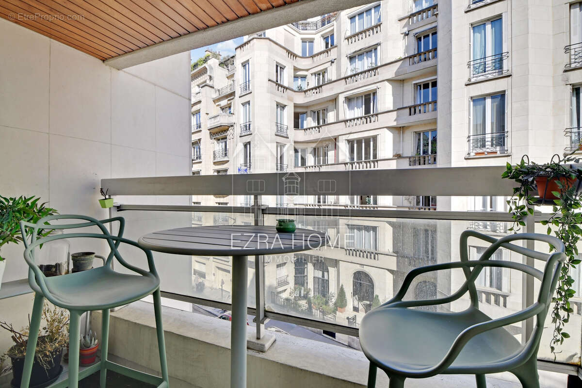 Appartement à PARIS-7E
