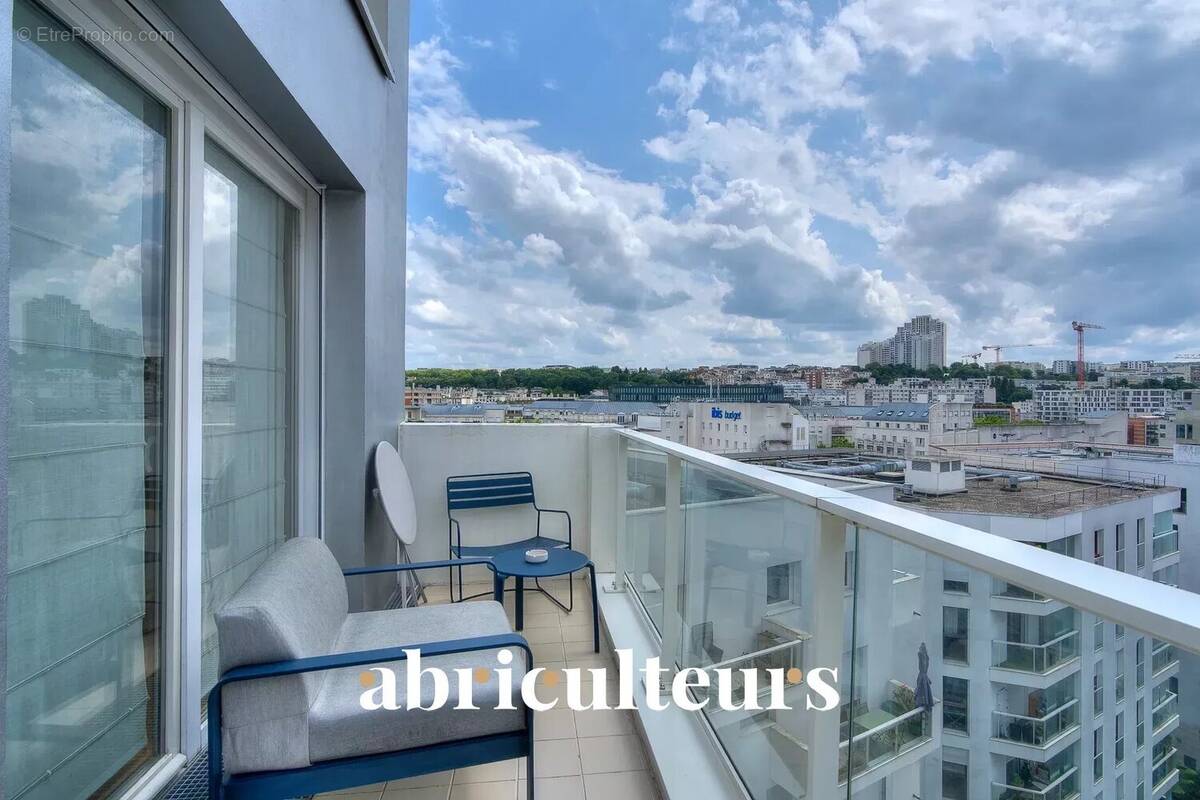 Appartement à ISSY-LES-MOULINEAUX