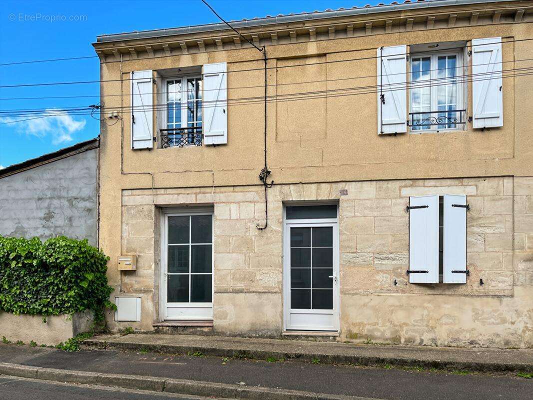 Maison à EYSINES