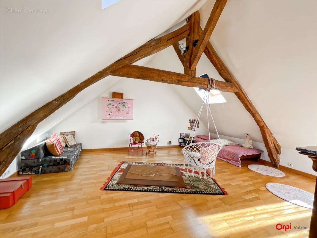 Maison à TREILLES-EN-GATINAIS