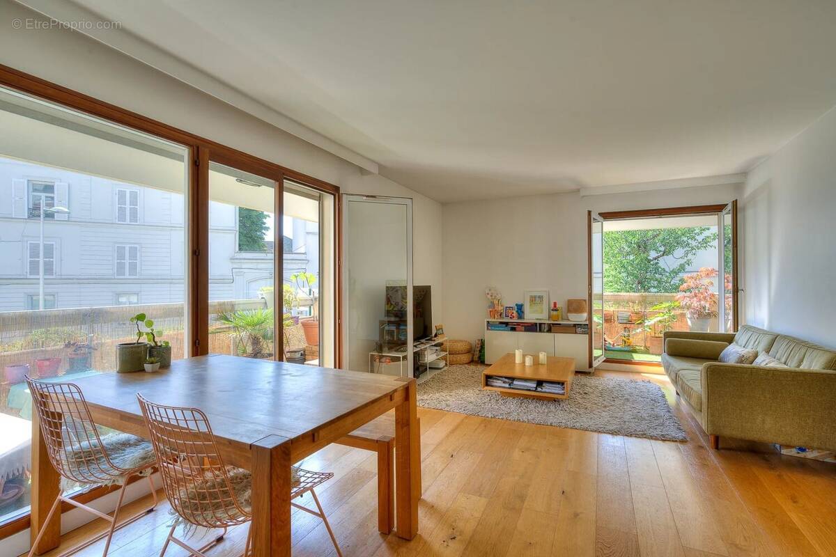 Appartement à ISSY-LES-MOULINEAUX
