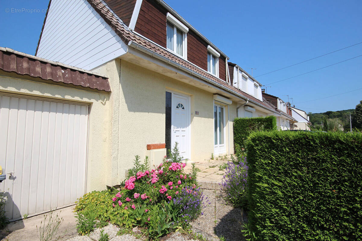 Maison à PONTPOINT