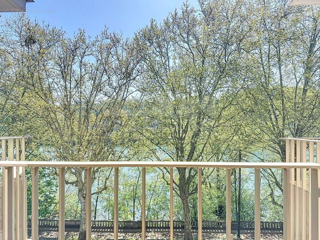 Appartement à LYON-9E
