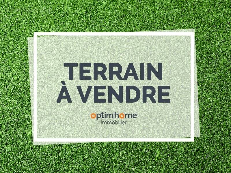 Terrain à BARBEZIEUX-SAINT-HILAIRE