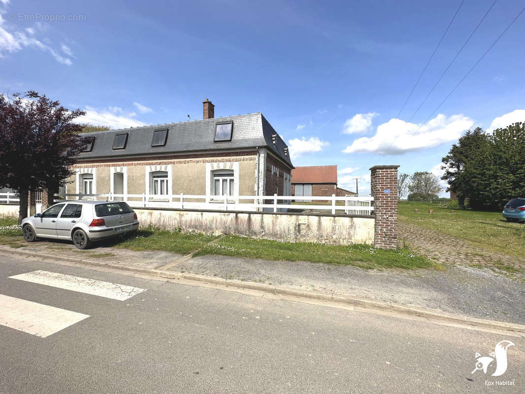 Maison à GOUZEAUCOURT
