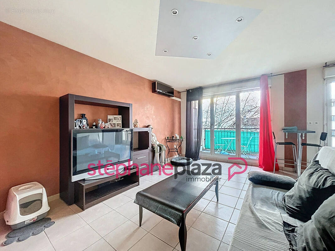 Appartement à VAULX-EN-VELIN