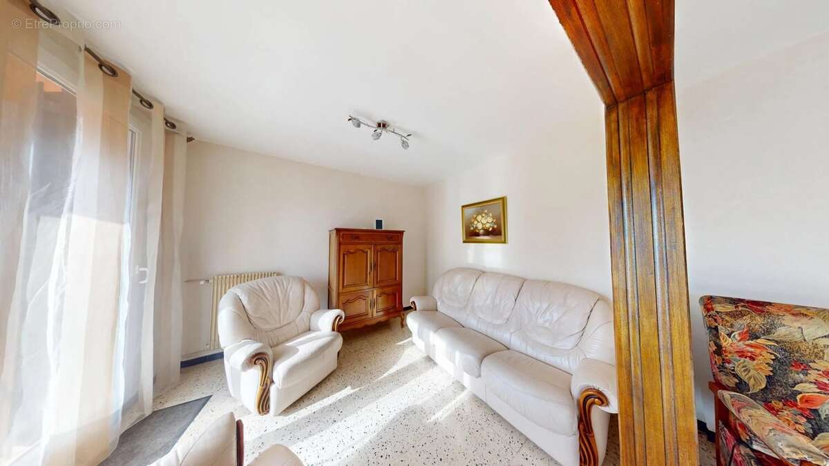 Appartement à PORT-DE-BOUC