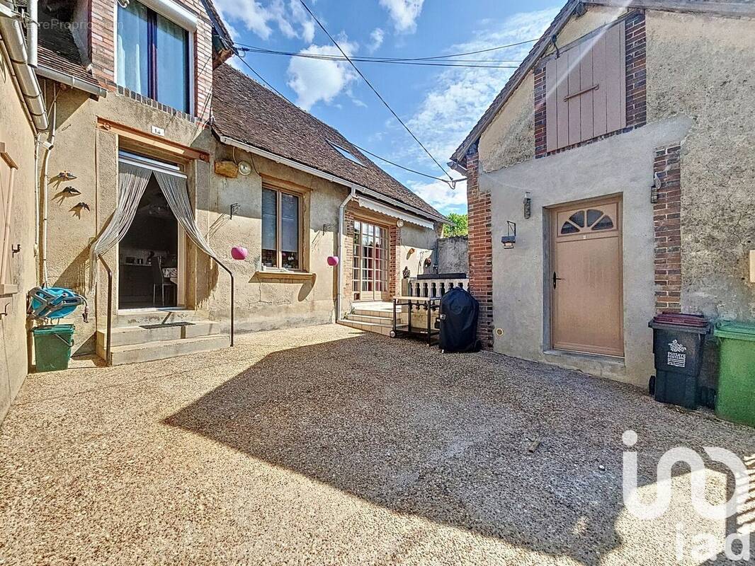 Photo 1 - Maison à CHAMPIGNELLES