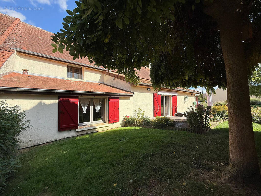 Maison à CONDE-EN-BRIE