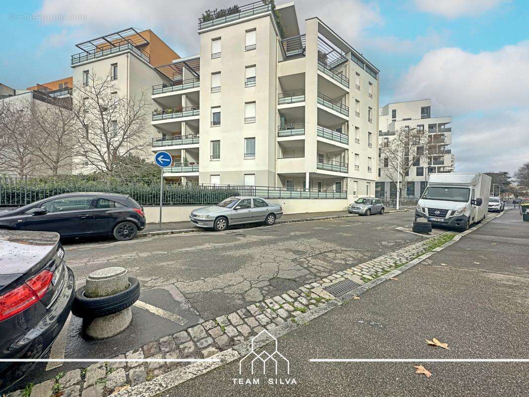 Appartement à LYON-8E