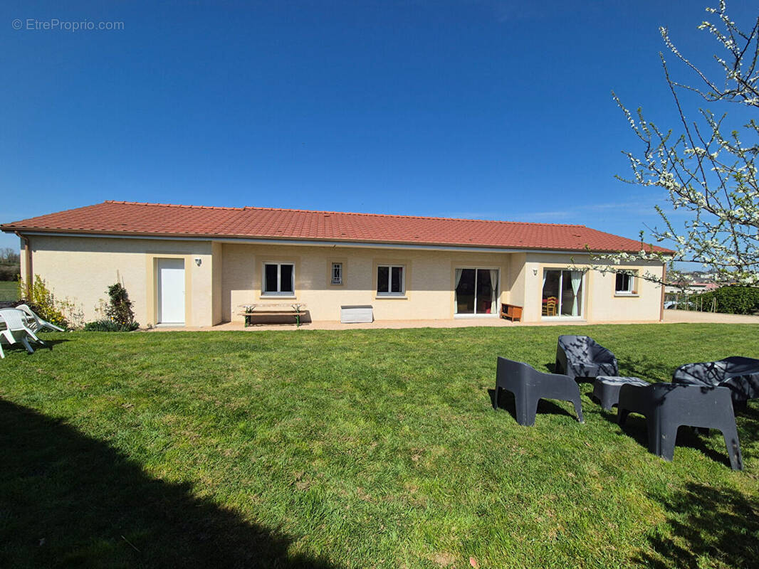 Maison à PARAY-LE-MONIAL