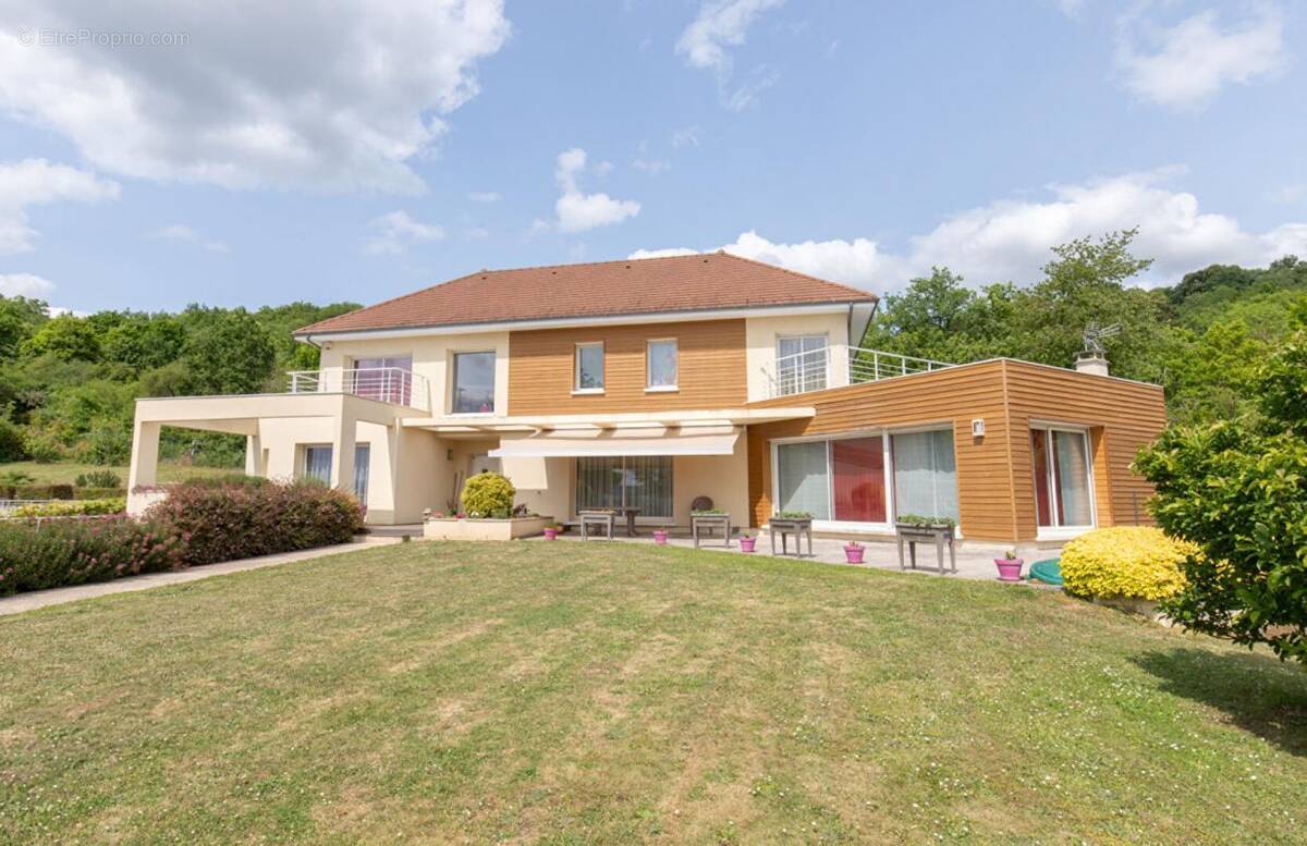 Maison à LIMAY