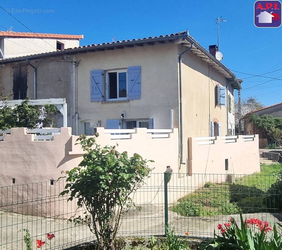 Maison à SAVERDUN