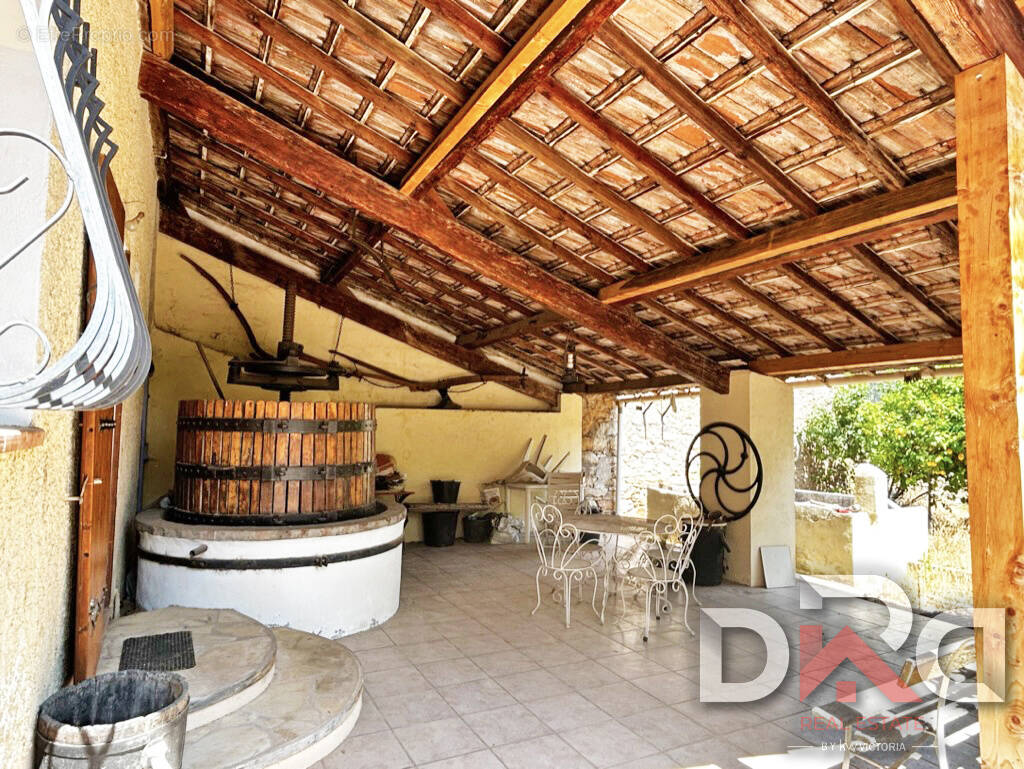 Maison à PUGET-VILLE