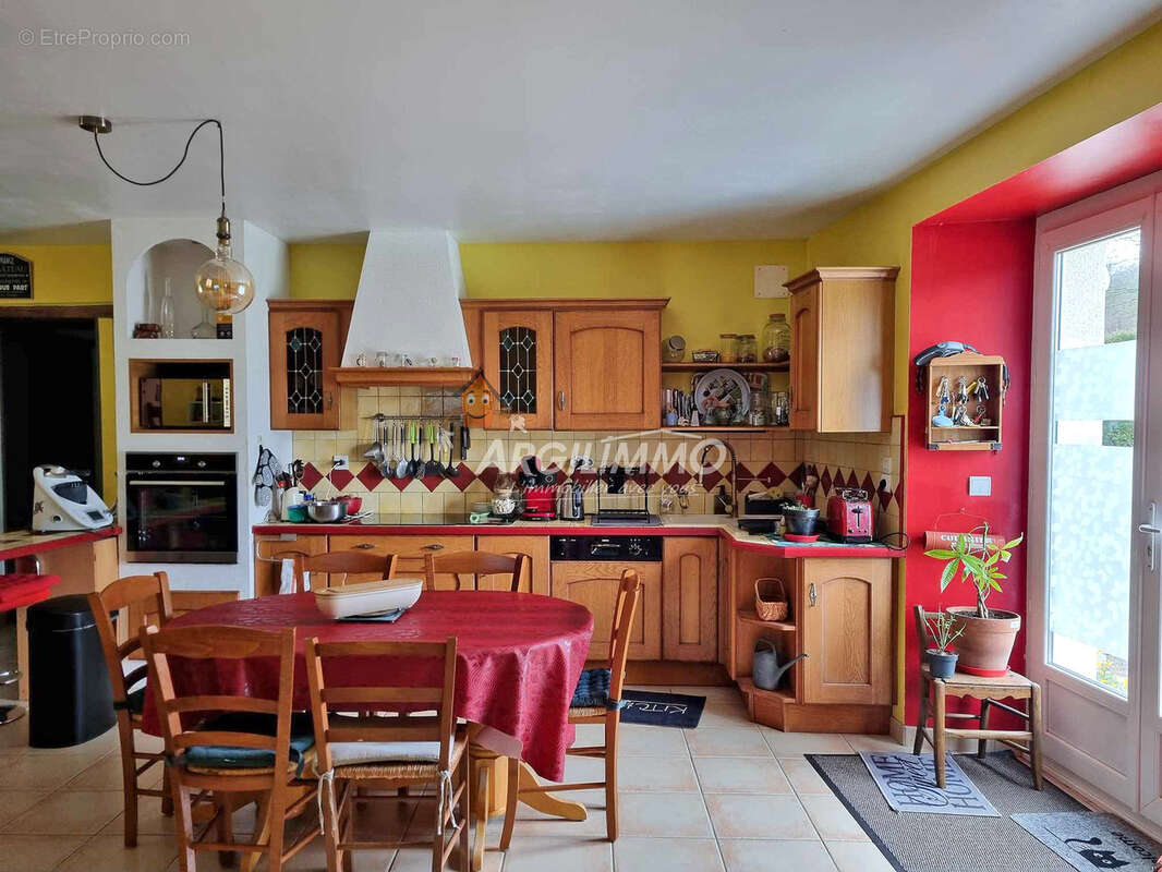 Maison à SAINT-CALAIS
