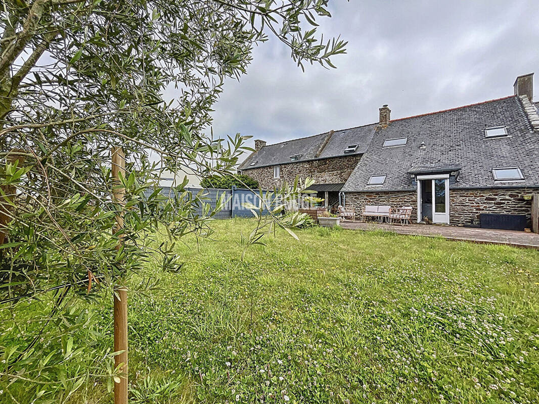 Maison à SAINT-MELOIR-DES-ONDES