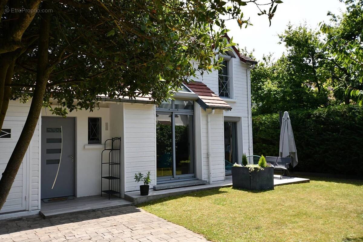 Maison à LE VESINET