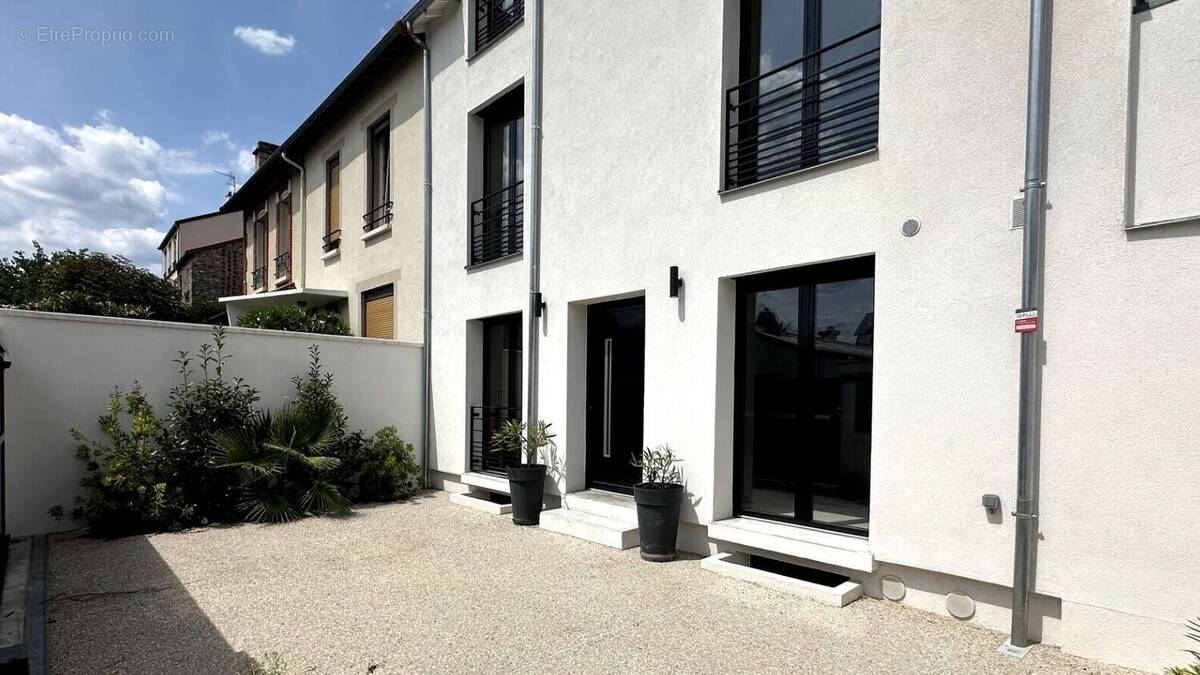 Maison à COLOMBES
