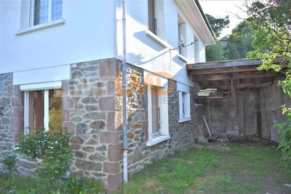 Maison à AUBIN