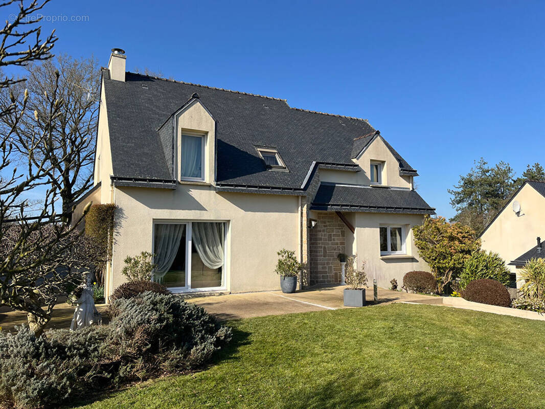 Maison à NAIZIN
