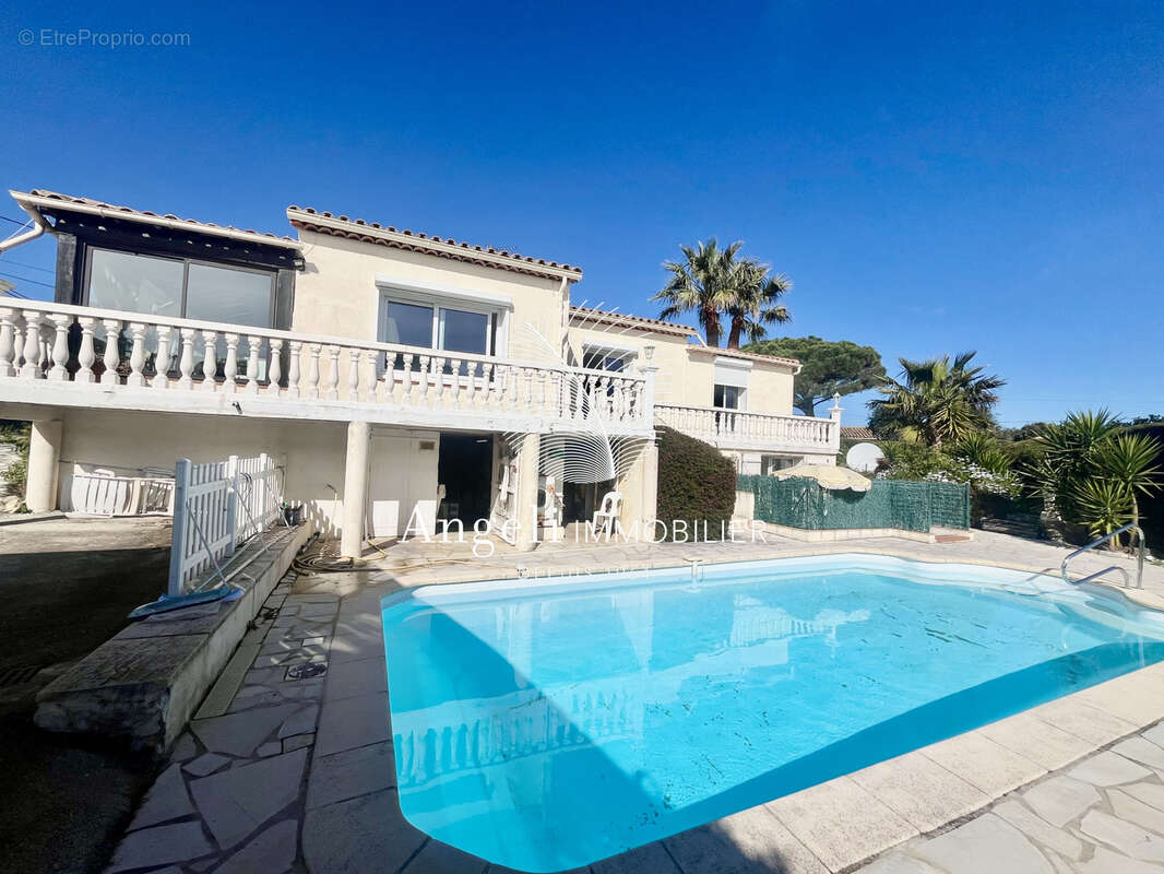 Maison à LES ISSAMBRES