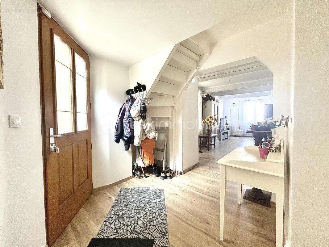 Maison à REDESSAN
