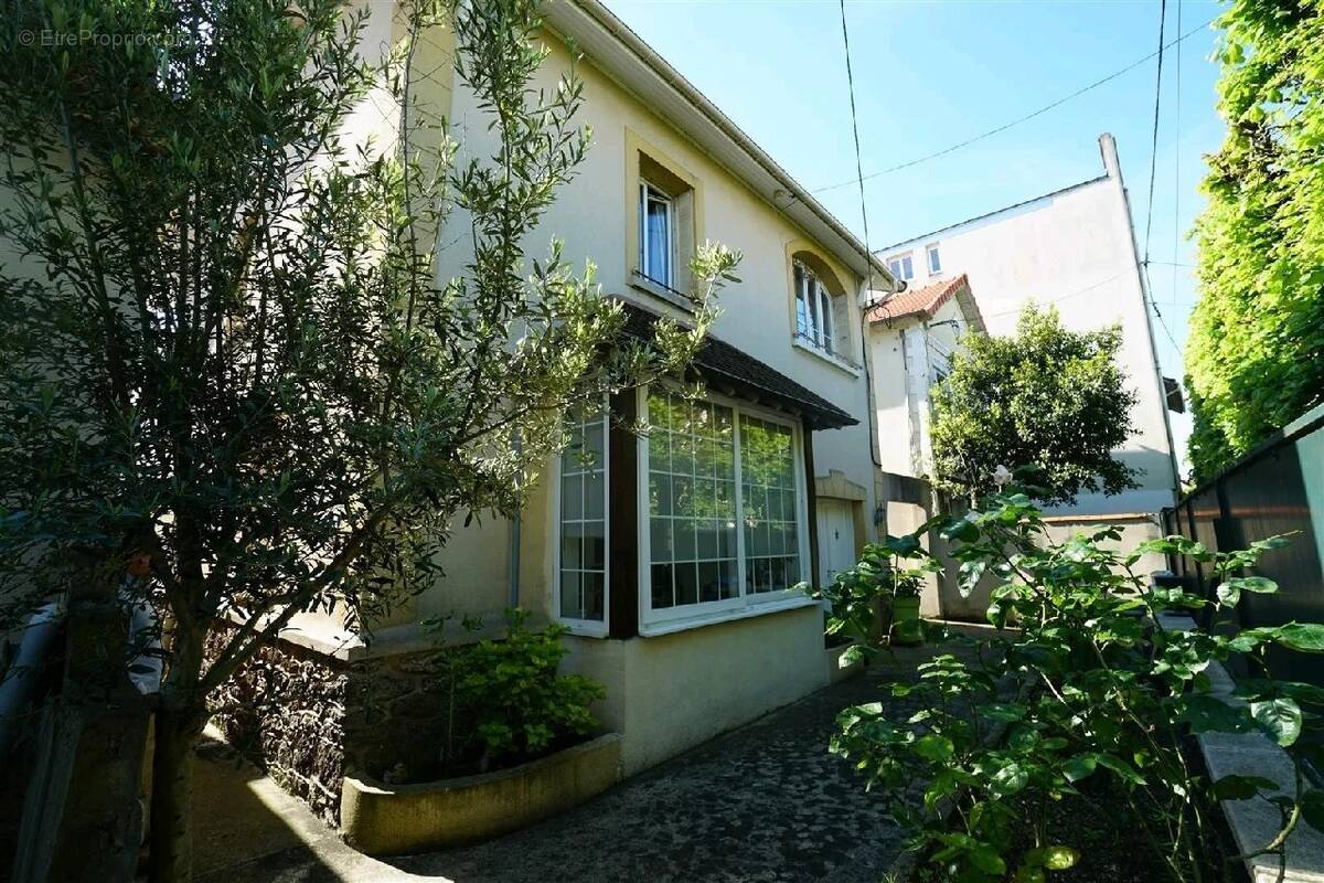 Maison à AULNAY-SOUS-BOIS