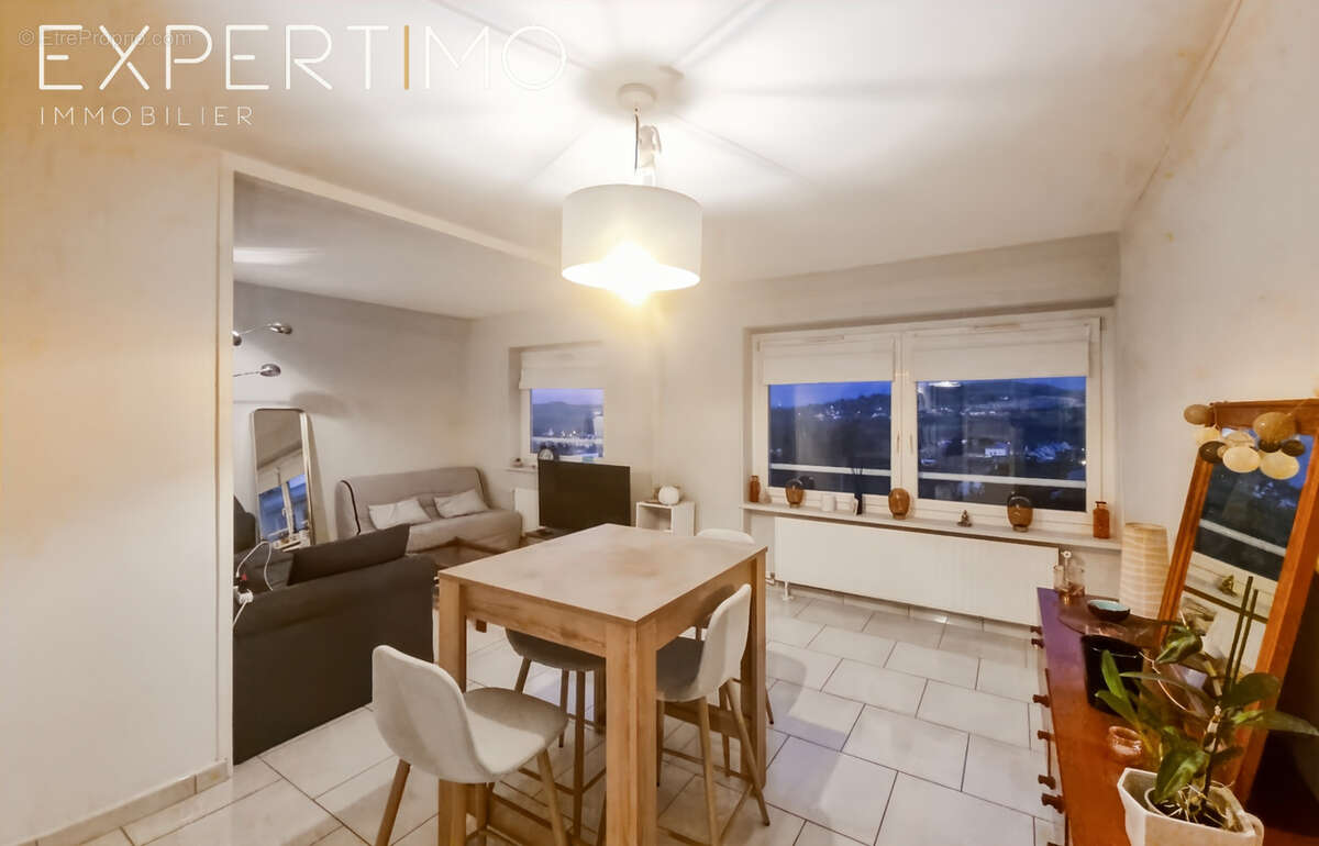 Appartement à EU