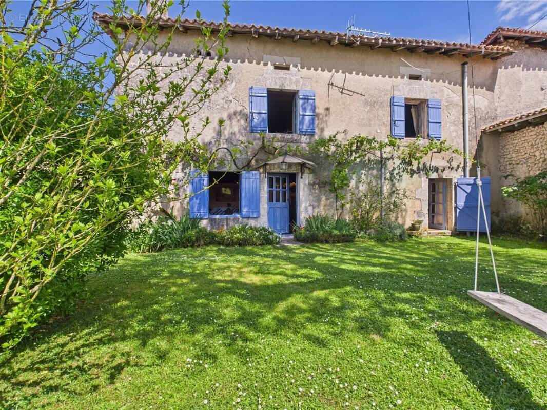 Appartement à SAINT-PAUL-LIZONNE