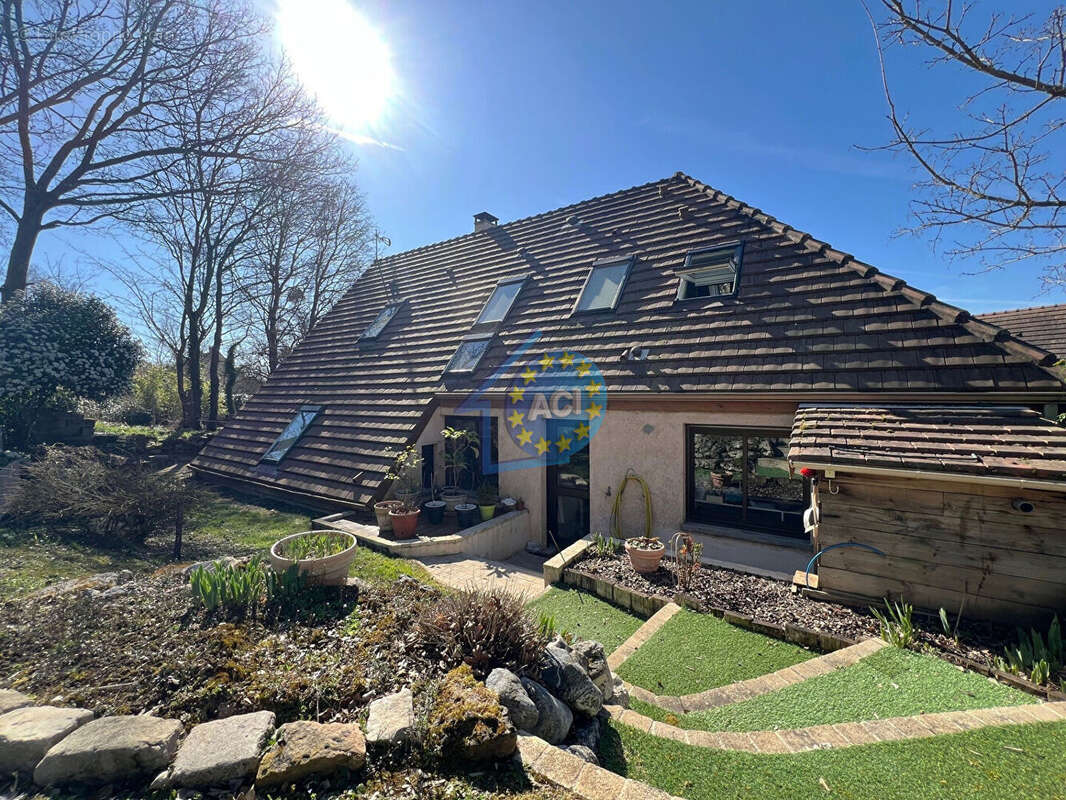 Maison à LIMAY