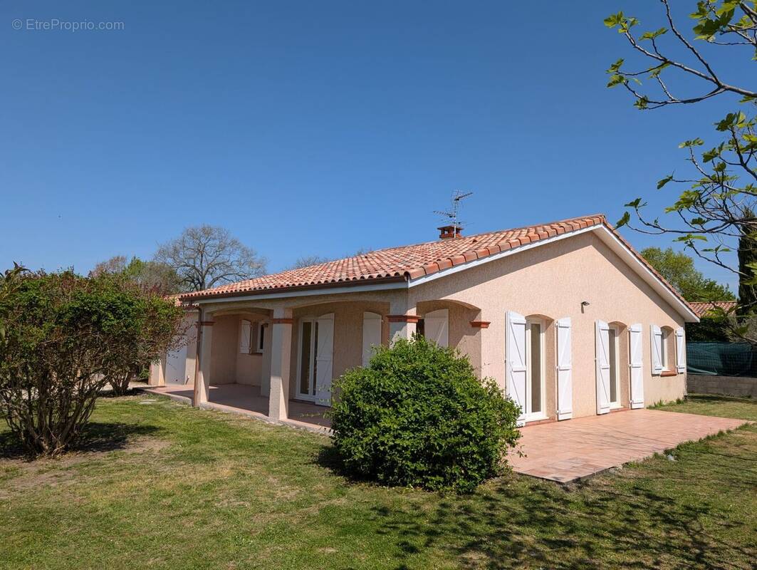 Maison à BRUGUIERES