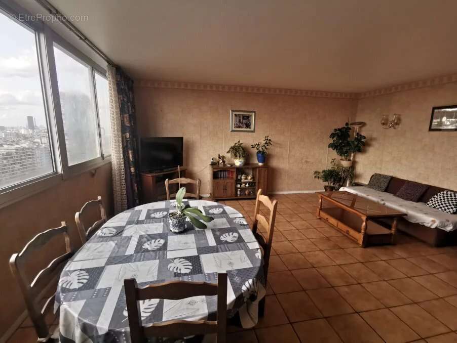 Appartement à PARIS-13E