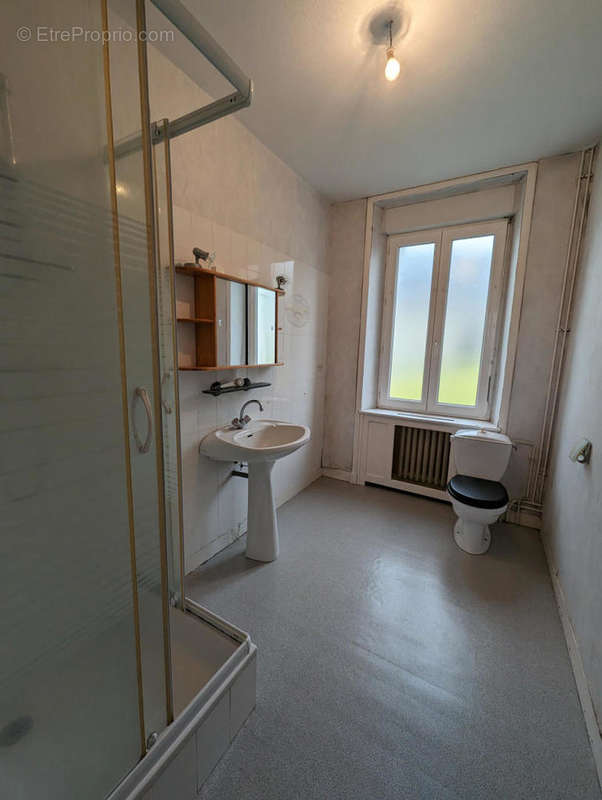 Salle d&#039;eau - Maison à PLOERDUT