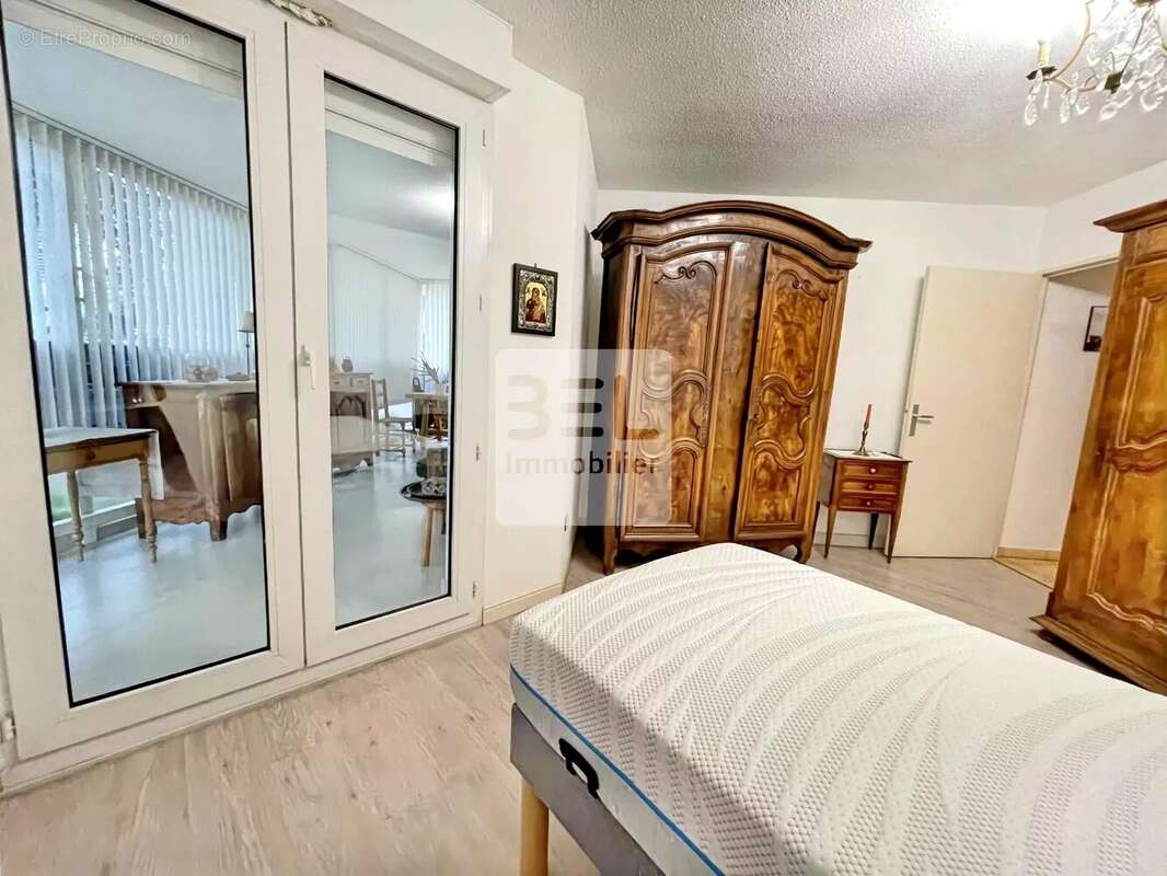 Appartement à PIERRELATTE