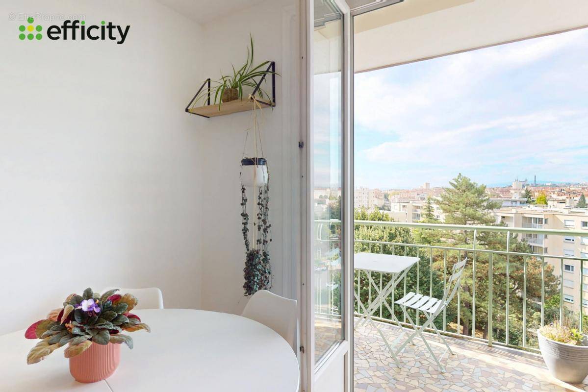 Appartement à CALUIRE-ET-CUIRE