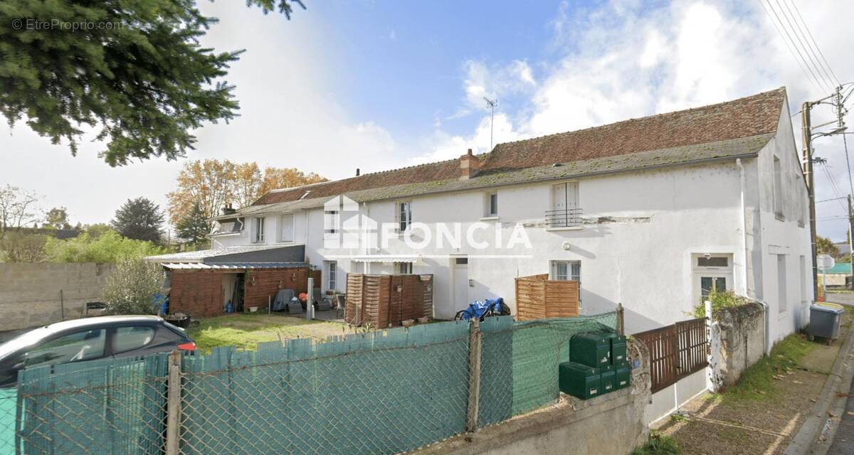 Maison à NAZELLES-NEGRON