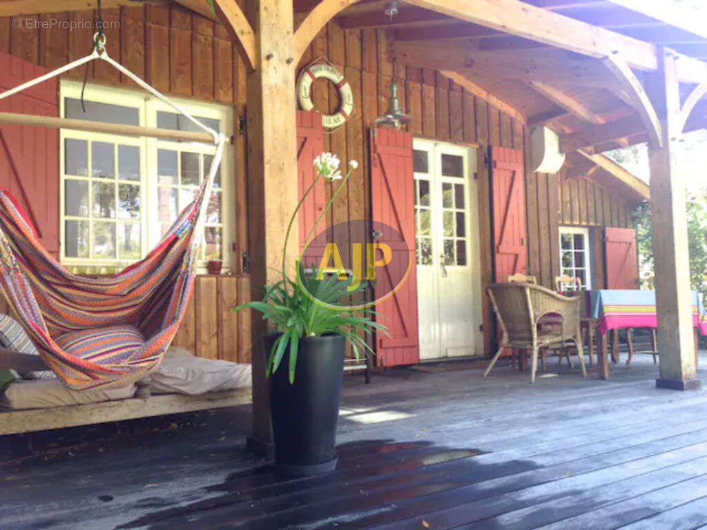 Maison à LACANAU