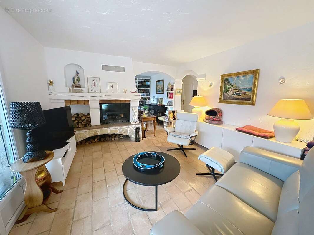 Maison à LE ROURET