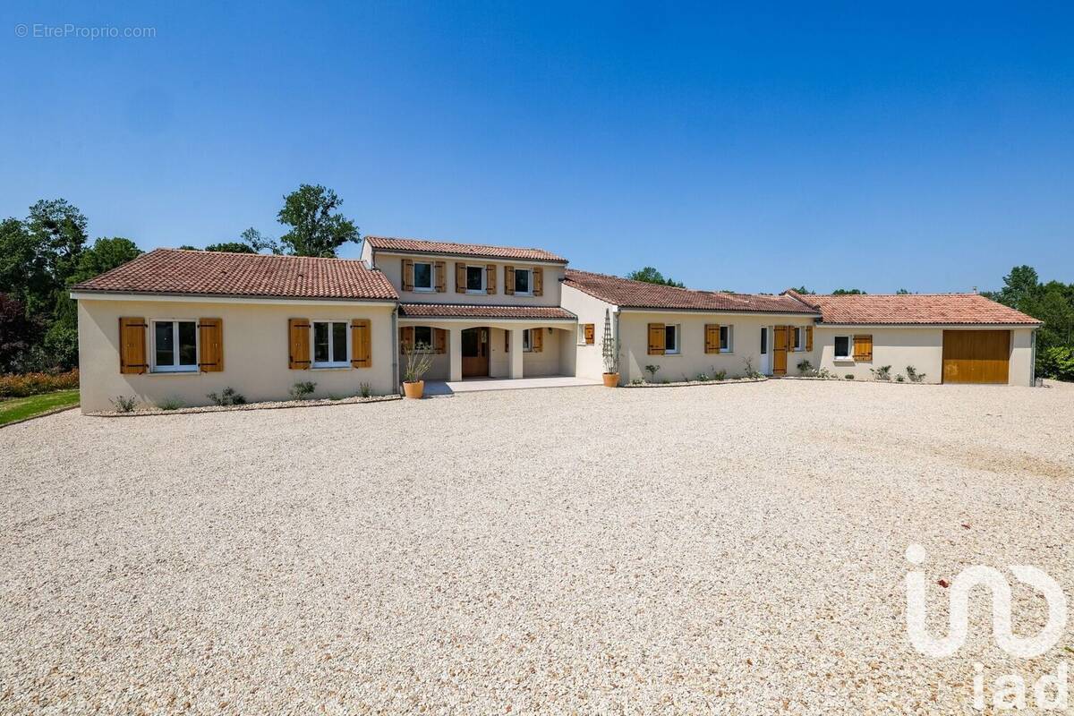 Photo 1 - Maison à SAINTE-SEVERE
