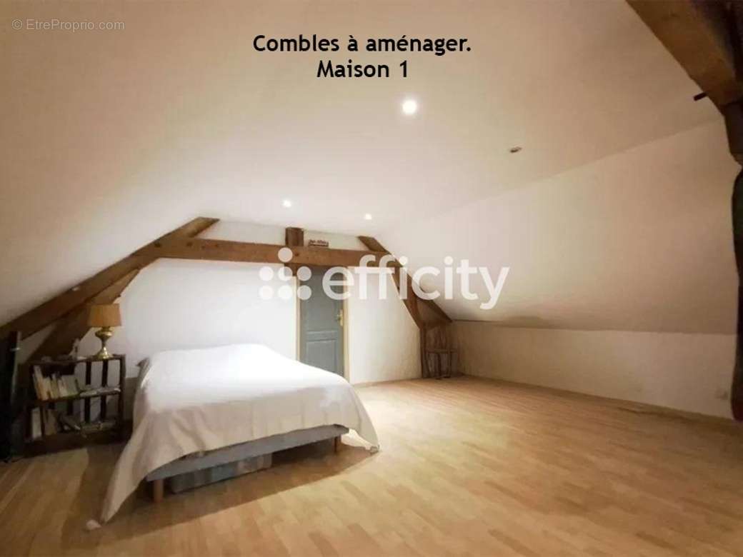 Maison à ENNERY