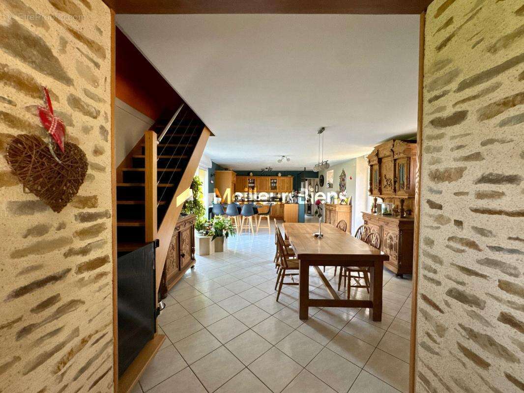 Maison à ARGENTRE