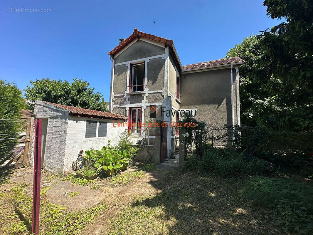 Maison à L&#039;HAY-LES-ROSES